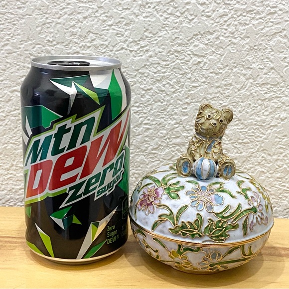 Vintage NYCO Nikki Yassaman White Bear Trinket Box Faberge Enameled Art Figurine - Picture 9 of 15